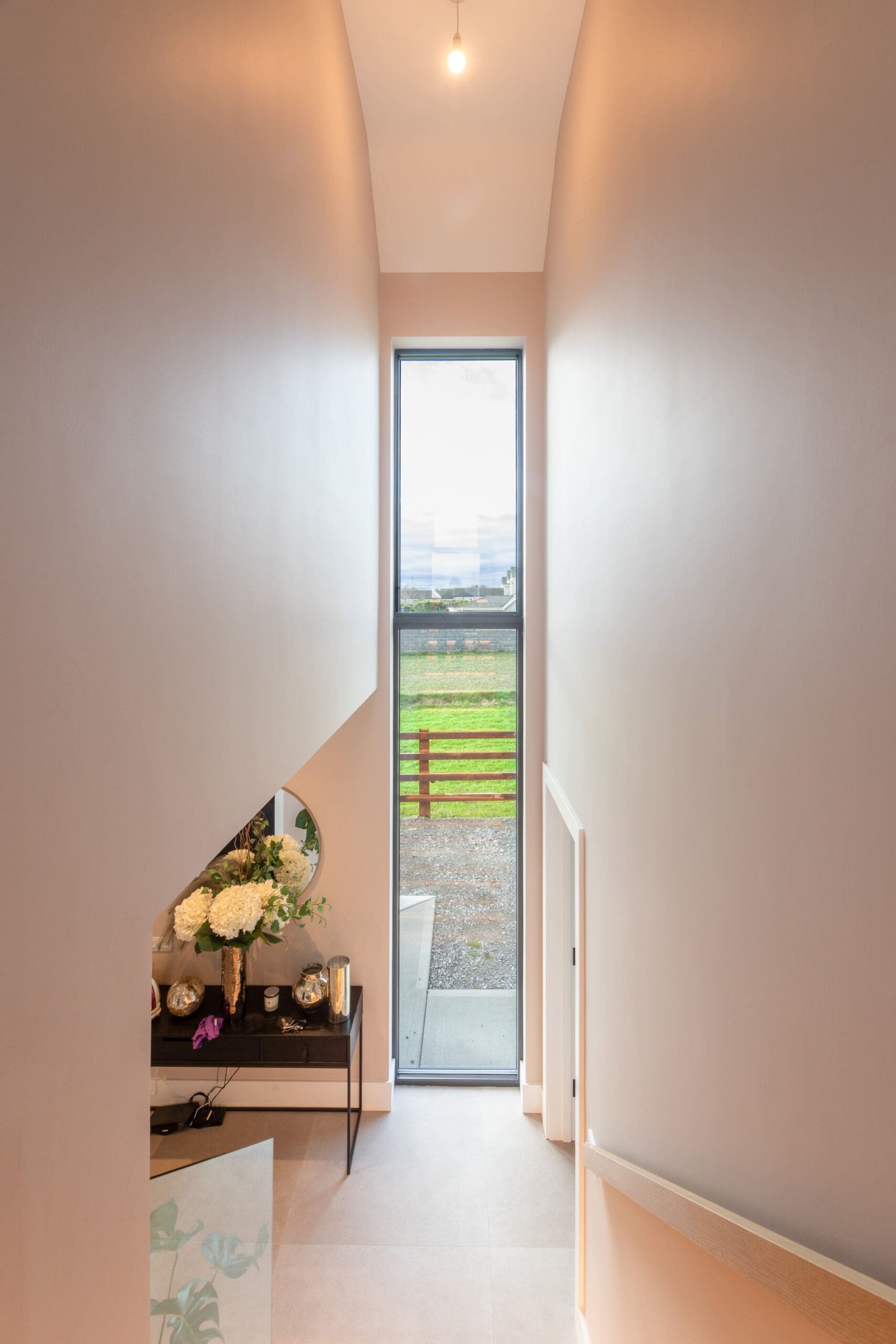 Fixed/Angled Frame Window