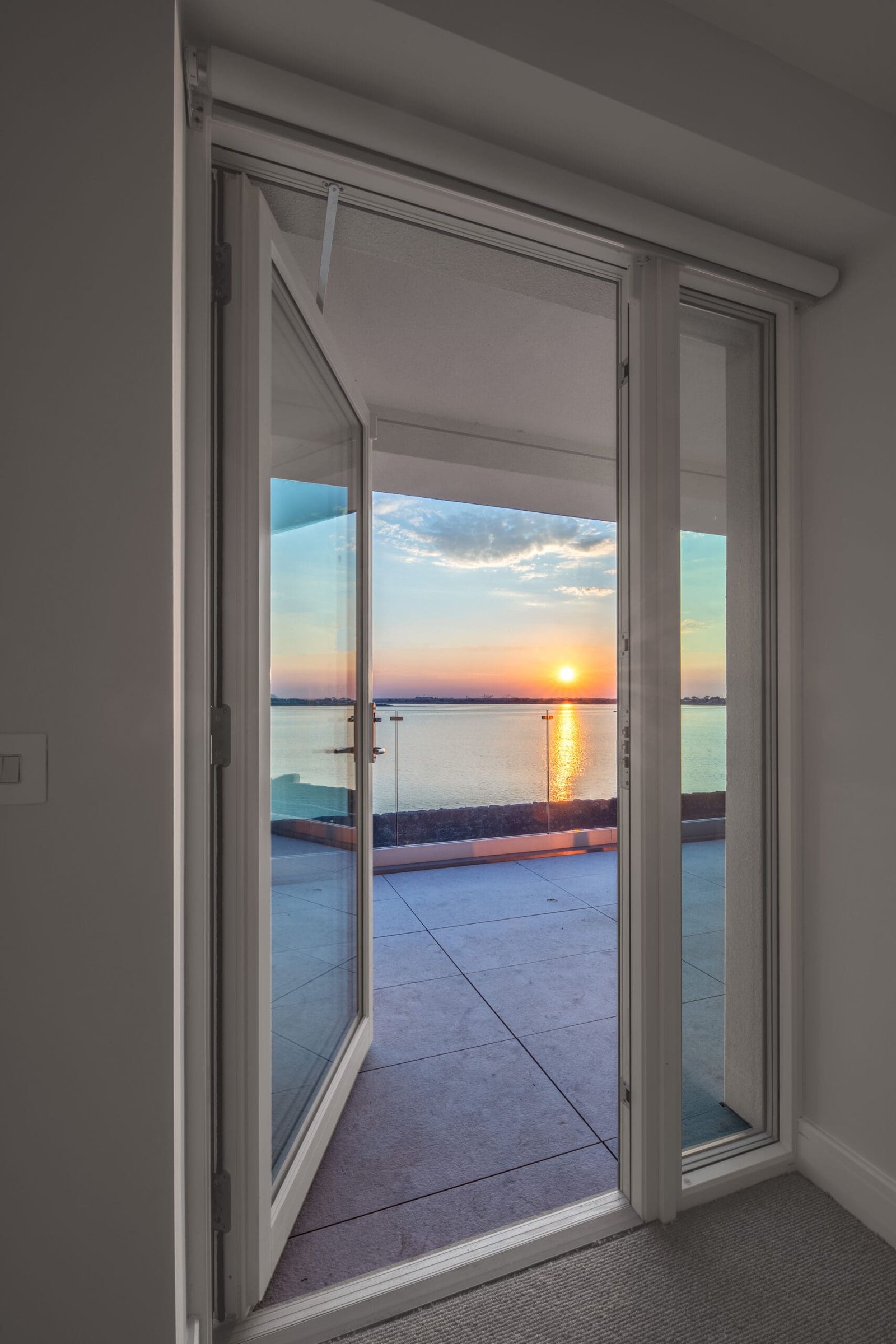Single Balcony Door